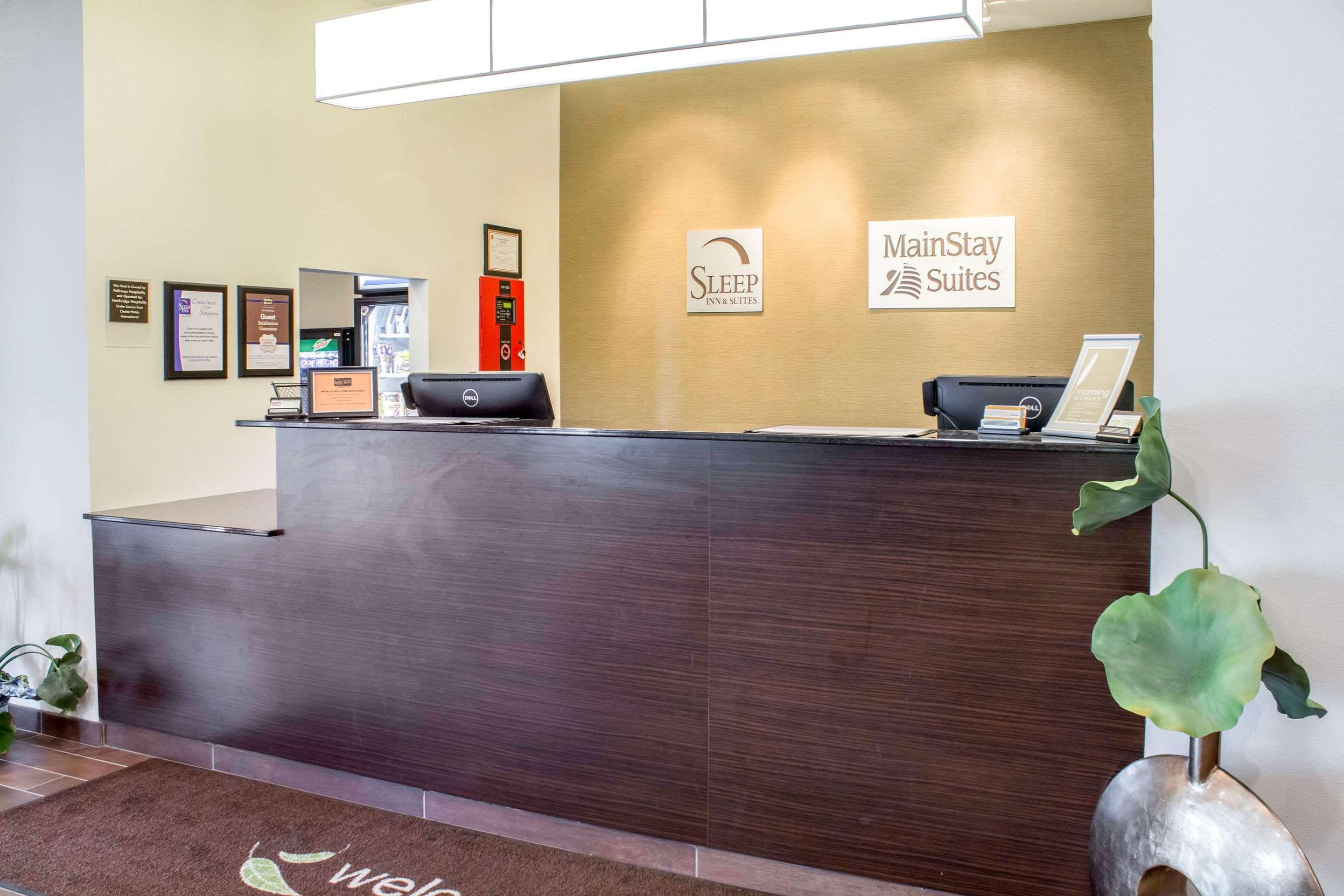 Sleep Inn & Suites Lincoln University Area Экстерьер фото