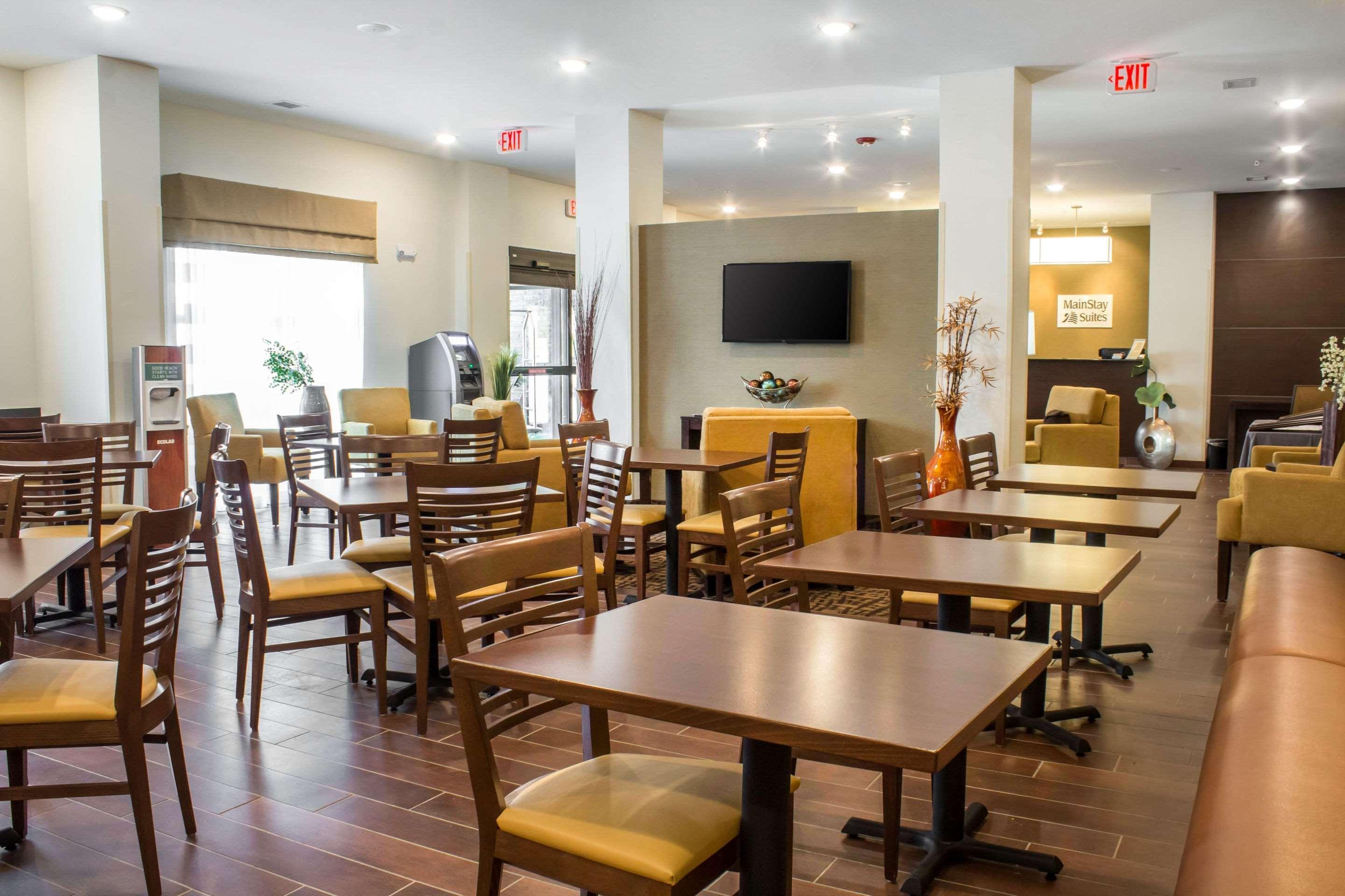 Sleep Inn & Suites Lincoln University Area Экстерьер фото