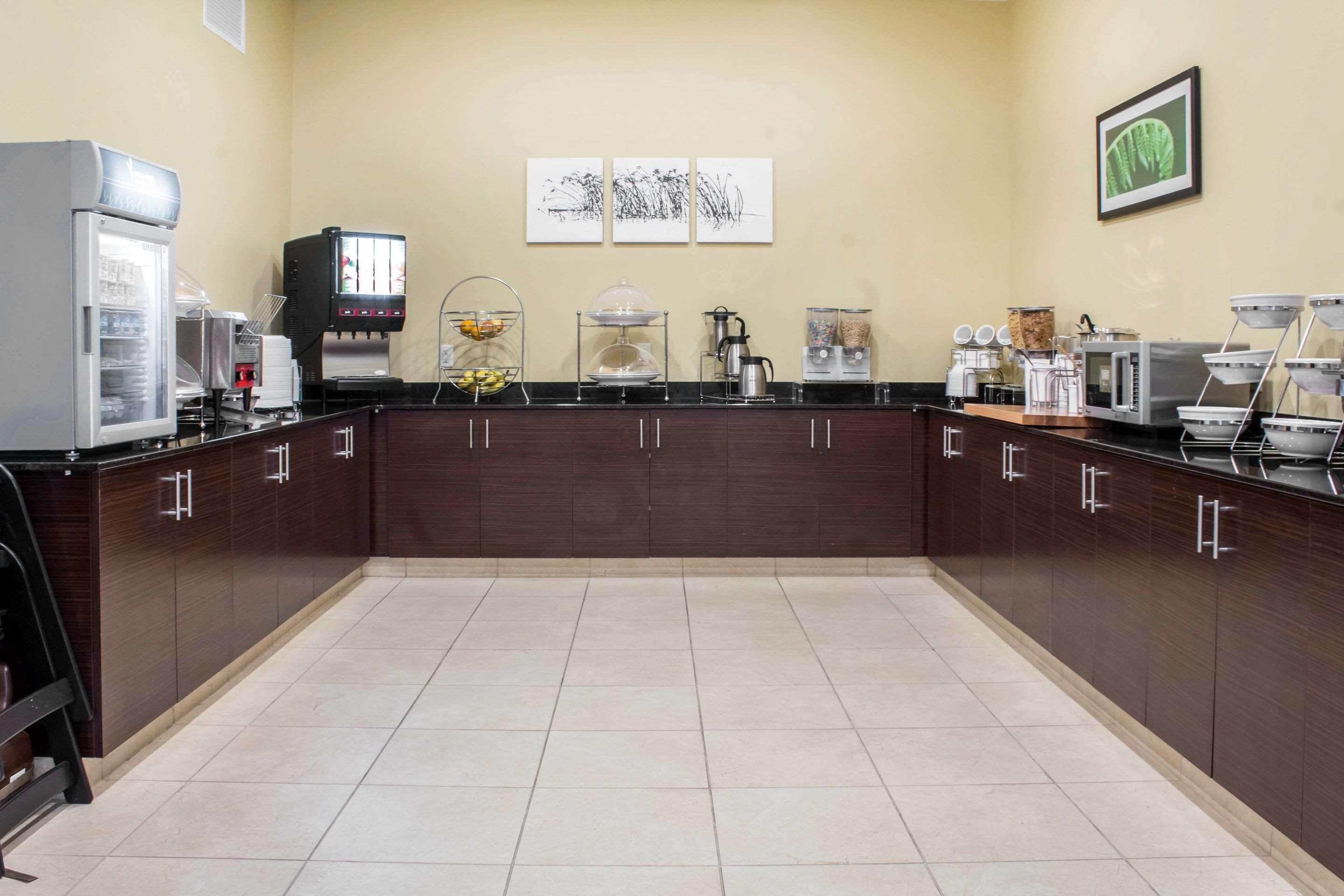 Sleep Inn & Suites Lincoln University Area Экстерьер фото