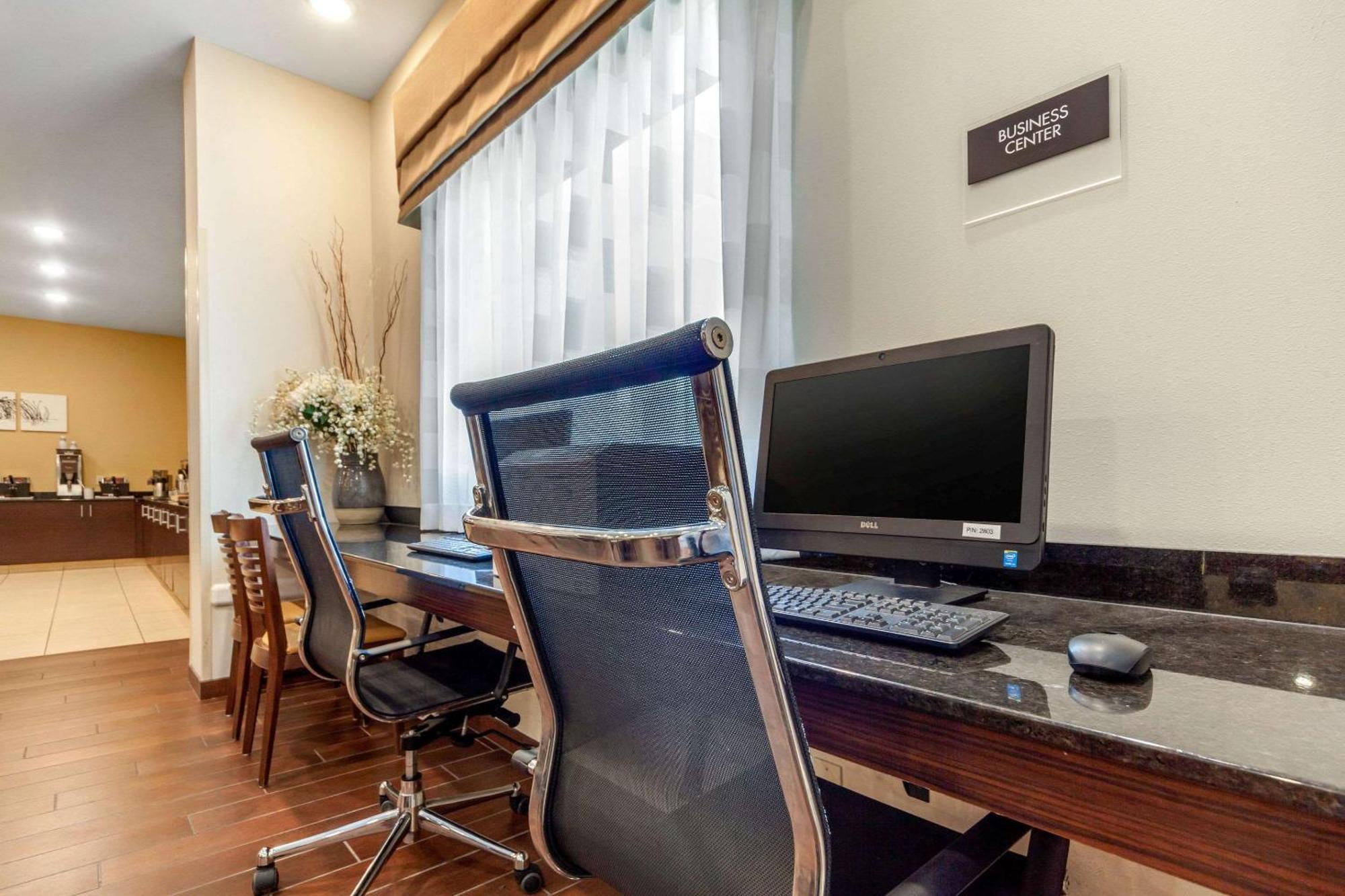 Sleep Inn & Suites Lincoln University Area Экстерьер фото